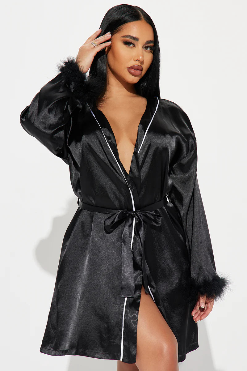 PJ Robe - Noire